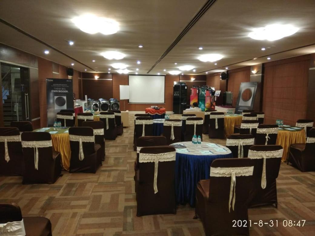 The Verda Saffron Hotel Mangalore Bagian luar foto