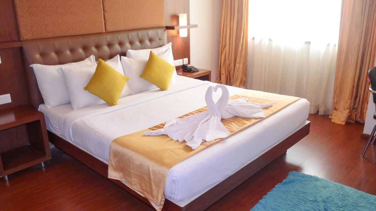 The Verda Saffron Hotel Mangalore Bagian luar foto
