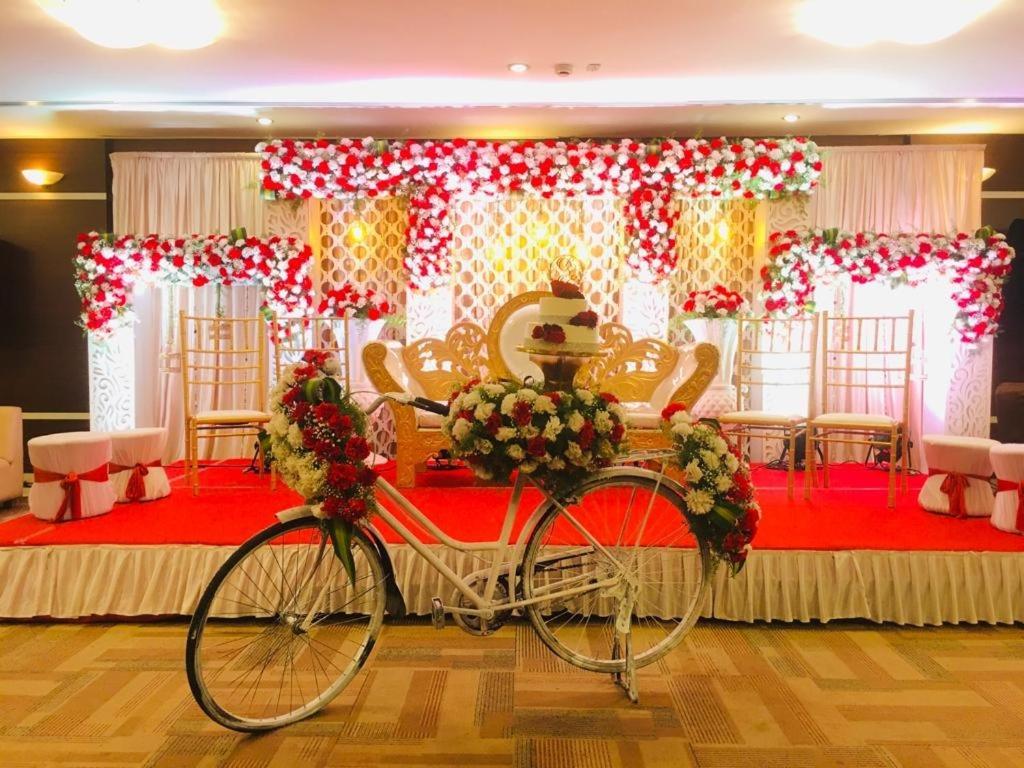 The Verda Saffron Hotel Mangalore Bagian luar foto