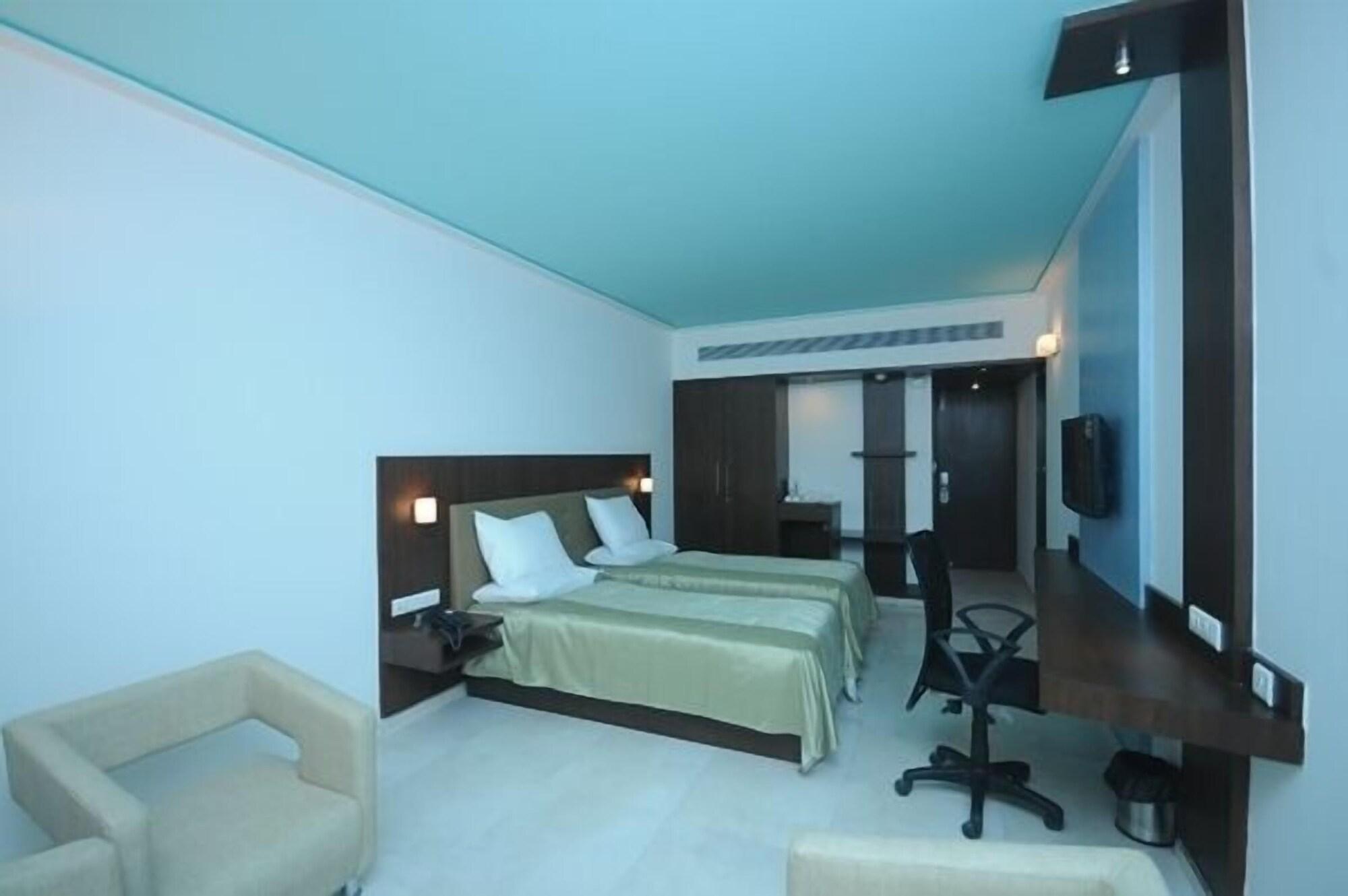 The Verda Saffron Hotel Mangalore Bagian luar foto