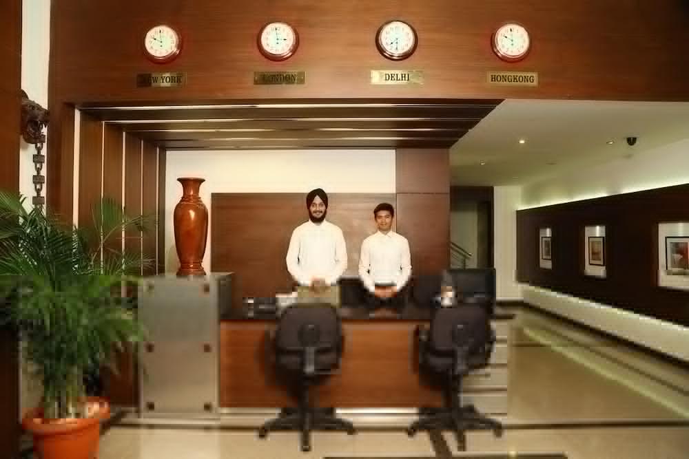 The Verda Saffron Hotel Mangalore Bagian luar foto