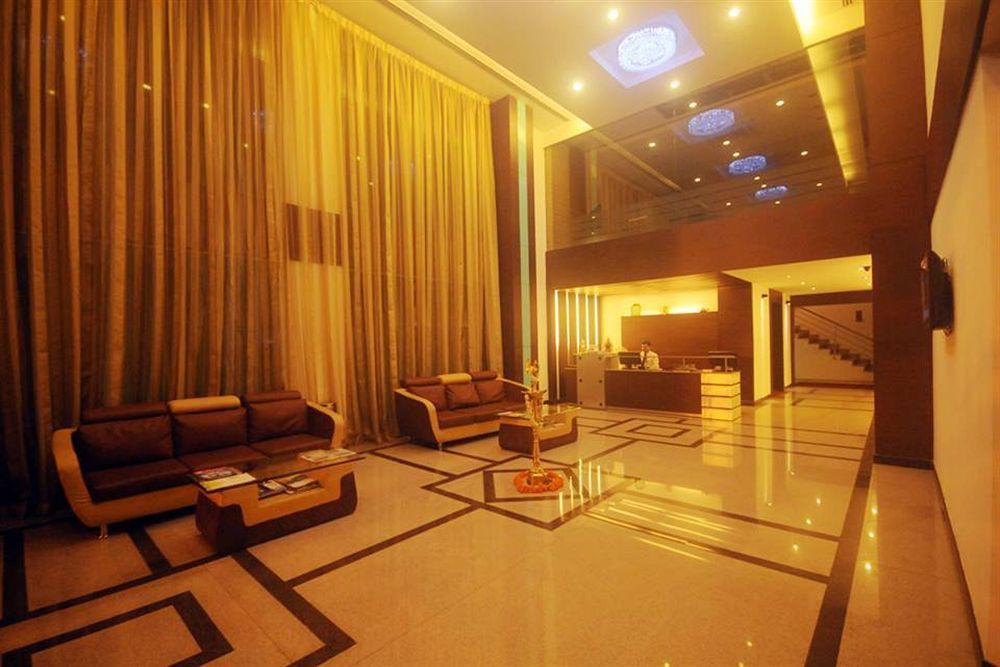 The Verda Saffron Hotel Mangalore Bagian luar foto